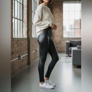 SPANX Black Leggings Black Faux Leather Women’s L